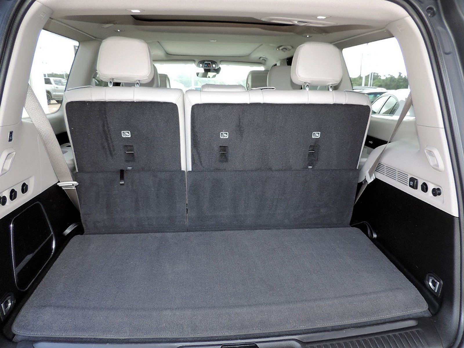 Used 2022 Jeep Wagoneer Series I w/ Premium Group I RWD image 19