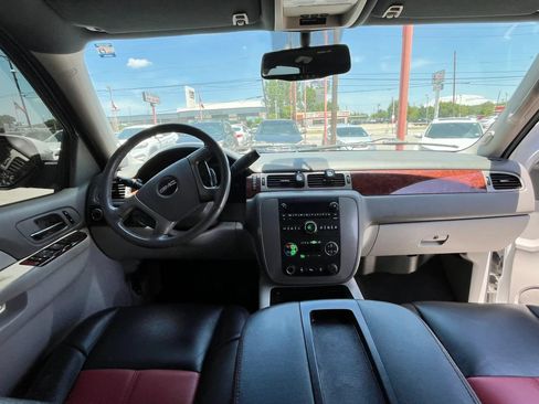 Used 2014 GMC Yukon XL SLT RWD image 17