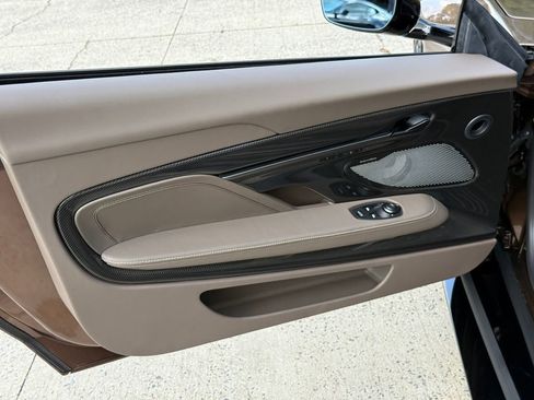 New 2025 Aston Martin Vanquish image 25