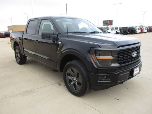 Used 2025 Ford F150 STX w/ Equipment Group 200A AWD/4WD image 9