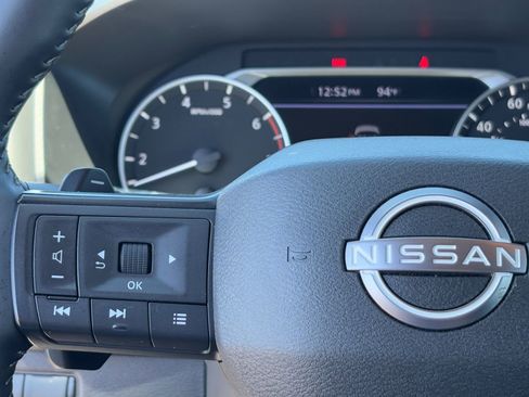 Certified 2025 Nissan Rogue SV image 19