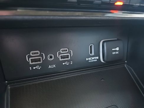 Used 2022 Jeep Grand Cherokee Limited 4xe w/ Luxury Tech Group II image 68