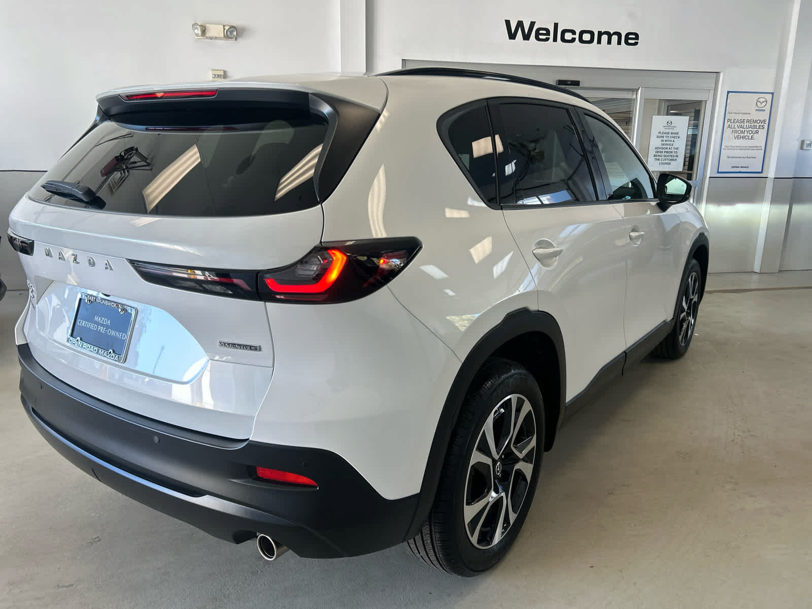 Certified 2026 MAZDA CX-5 Preferred AWD/4WD image 5