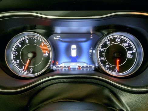 Used 2020 Jeep Cherokee Trailhawk w/ Cold Weather Group image 20