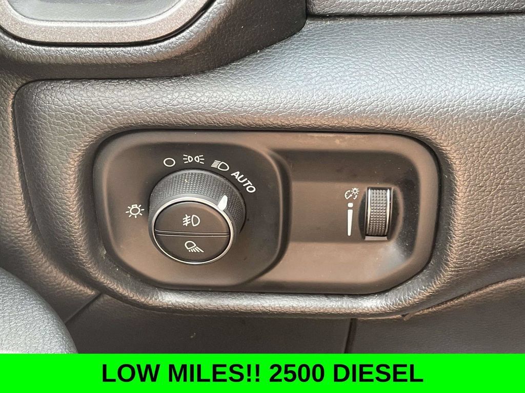 Used 2025 RAM 2500 Tradesman AWD/4WD image 27