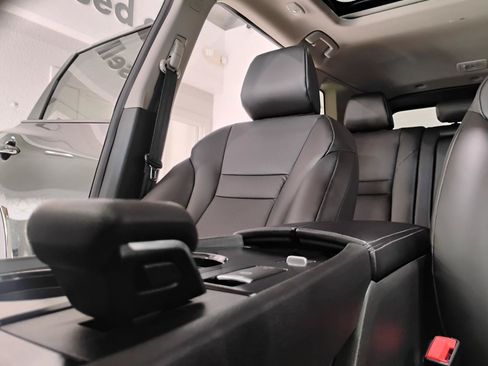 Used 2024 Nissan Rogue SV w/ SV Premium Package FWD image 47