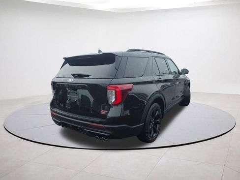 Used 2021 Ford Explorer ST w/ Equipment Group 401A image 7