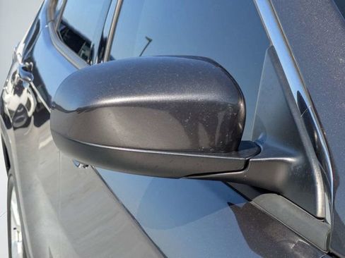Used 2021 Jeep Compass Latitude FWD image 11