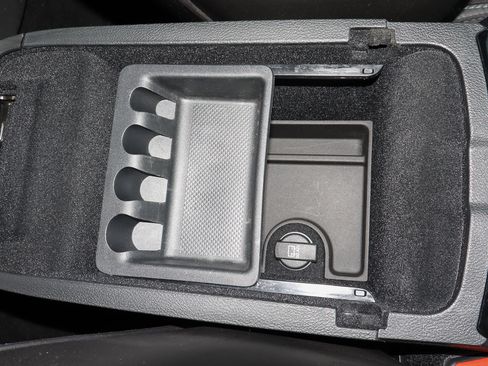 Used 2023 Dodge Charger R/T w/ Plus Group image 28