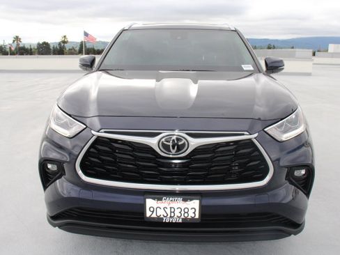 Certified 2022 Toyota Highlander Limited image 8