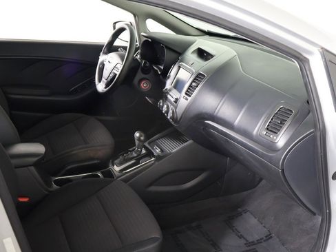 Used 2018 Kia Forte LX w/ LX Popular Package image 22