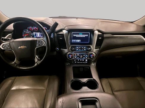 Used 2020 Chevrolet Suburban LT AWD/4WD image 14