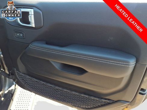 Used 2022 Jeep Wrangler Unlimited Sahara w/ Cold Weather Group image 9