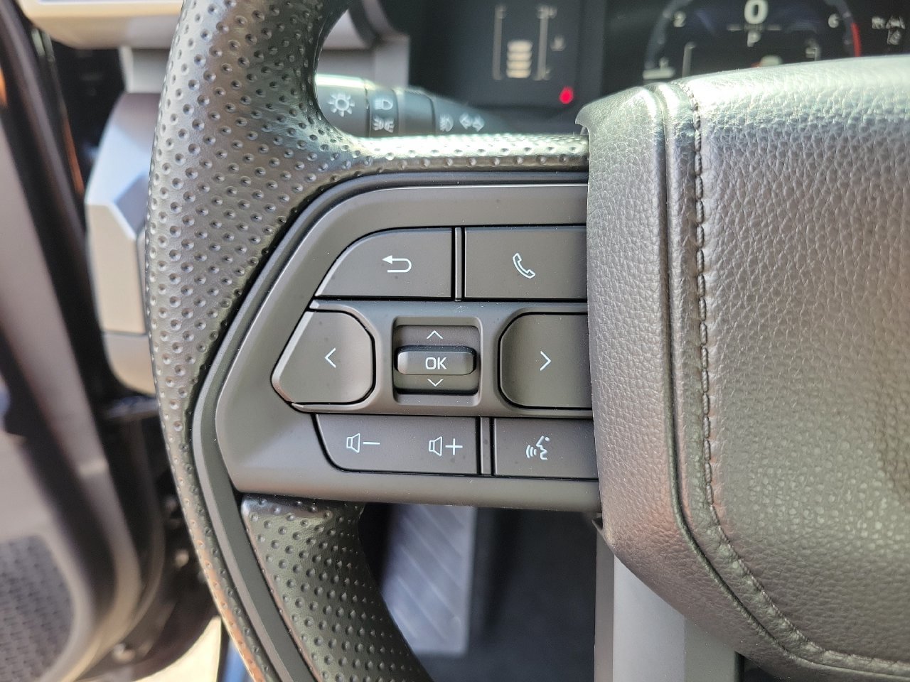 Used 2026 Toyota Tacoma SR5 RWD image 18