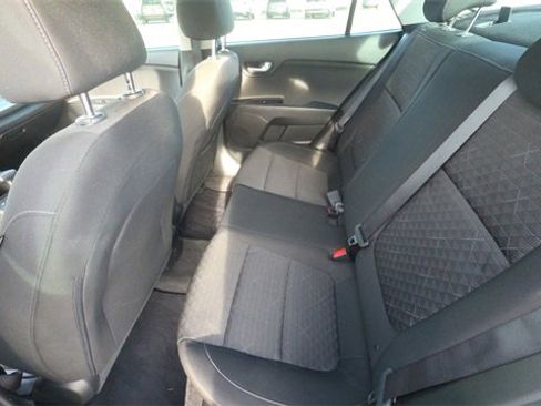 Used 2021 Kia Rio S image 17