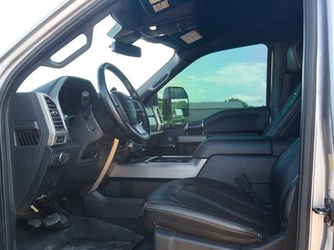 Used 2021 Ford F250 Platinum w/ FX4 Off-Road Package AWD/4WD image 16