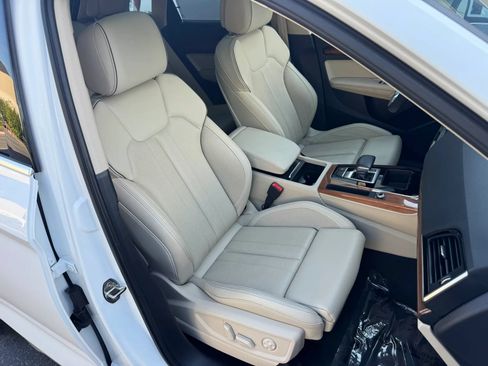 Used 2021 Audi Q5 2.0T Premium Plus w/ Premium Plus Package AWD/4WD image 27