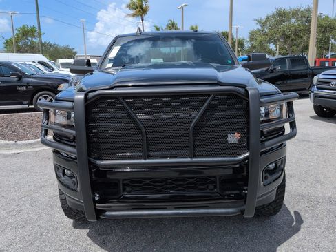 Used 2022 RAM 2500 Big Horn w/ Night Edition AWD/4WD image 3