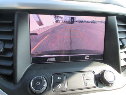Used 2023 GMC Acadia SLE w/ Driver Convenience Package AWD/4WD image 19