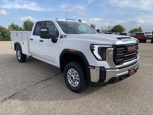 New 2025 GMC Sierra 2500 Pro w/ Convenience Package image 17