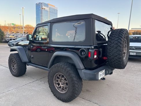 Used 2023 Jeep Wrangler Sport S image 3