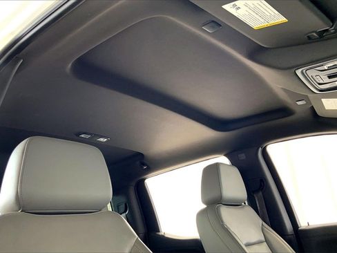 Used 2020 GMC Sierra 1500 SLT w/ SLT Premium Plus Package image 27