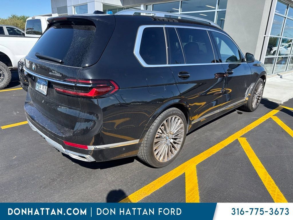 Used 2025 BMW X7 xDrive40i w/ Executive Package AWD/4WD image 4