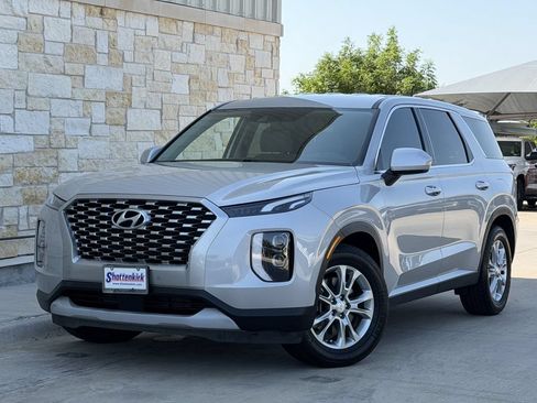 Used 2021 Hyundai Palisade SE FWD image 2