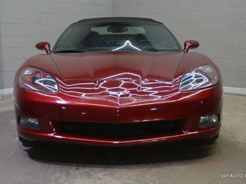 Used 2006 Chevrolet Corvette Convertible w/ Preferred Equipment Group image 34