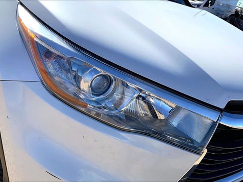 Used 2016 Toyota Highlander Limited image 35