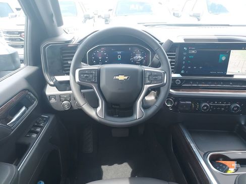 New 2026 Chevrolet Silverado 3500 LT w/ All Star Edition AWD/4WD image 13