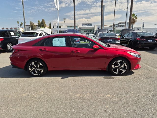 Used 2023 Hyundai Elantra SEL w/ Convenience Package FWD image 5