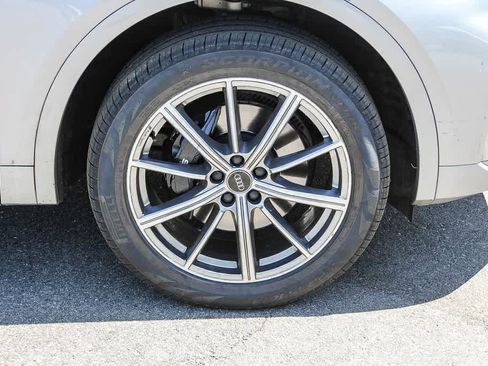 Used 2022 Audi SQ5 Premium Plus w/ Premium Plus Package AWD/4WD image 9