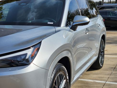 Used 2025 Lexus TX 350 AWD image 9