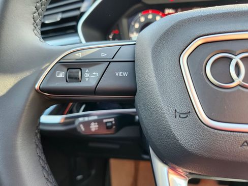 New 2025 Audi Q3 2.0T Premium image 10