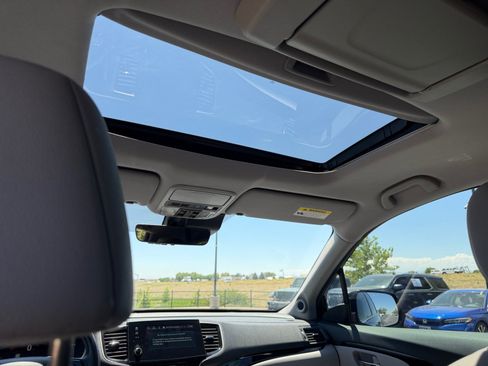 Used 2019 Honda Pilot Touring image 31
