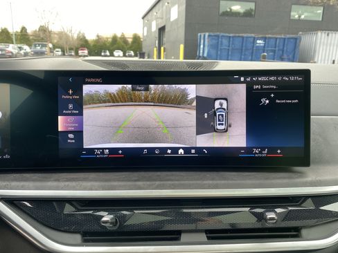 Used 2024 BMW X7 xDrive40i w/ Premium Package image 80