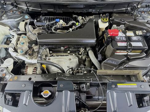 Used 2018 Nissan Rogue SL w/ Premium Package image 38