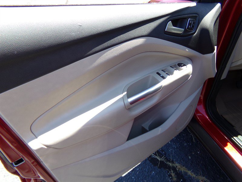 Used 2016 Ford Escape Titanium AWD/4WD image 41