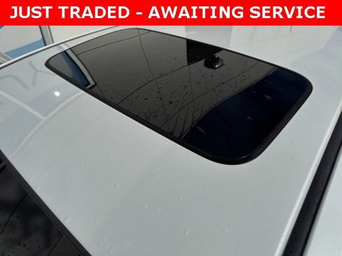 Used 2018 Honda Fit EX image 4