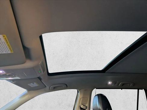 Used 2021 Volkswagen Atlas SEL image 15