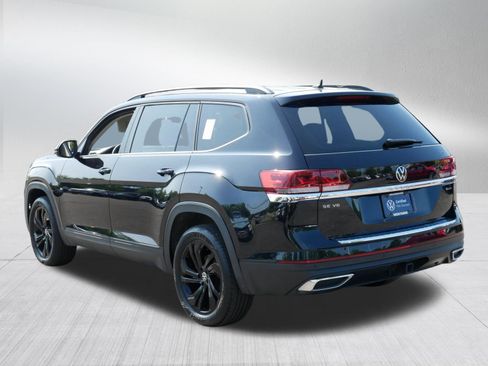 Certified 2023 Volkswagen Atlas SE w/ Panoramic Sunroof Package AWD/4WD image 5