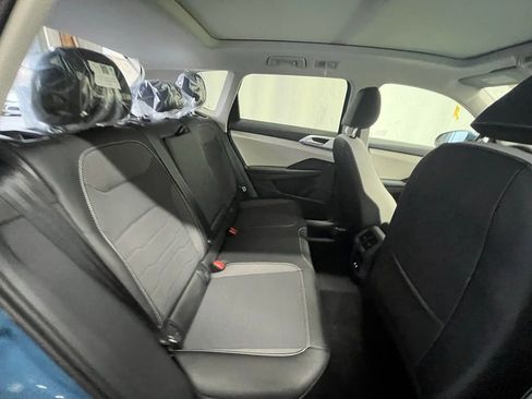 New 2026 Volkswagen Taos SE image 25