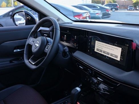 New 2025 Nissan Kicks SR image 20