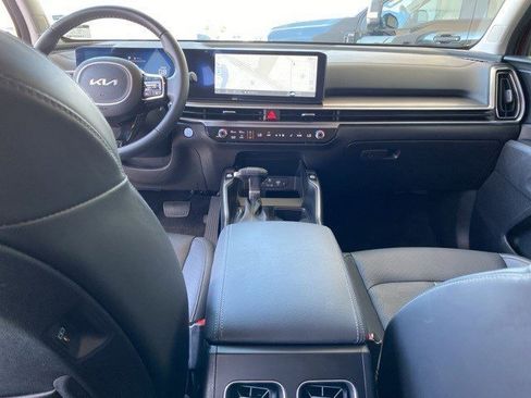 Used 2025 Kia Sorento EX image 29