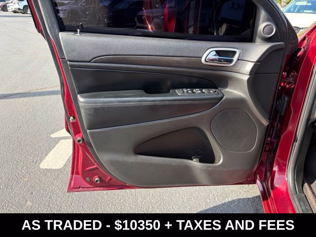 Used 2018 Jeep Grand Cherokee Altitude RWD image 12