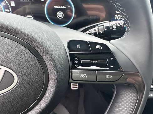 New 2025 Hyundai Elantra SEL image 15