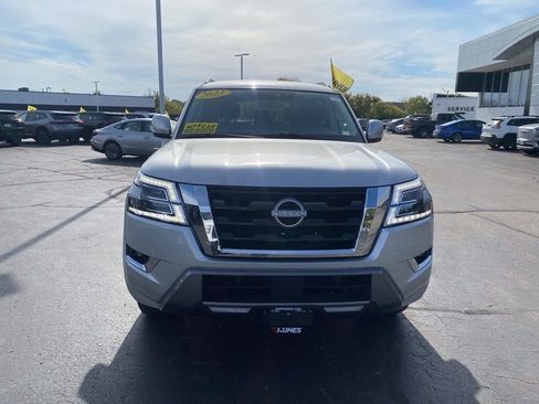 Used 2023 Nissan Armada SV image 10