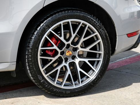Used 2021 Porsche Macan GTS AWD/4WD image 66