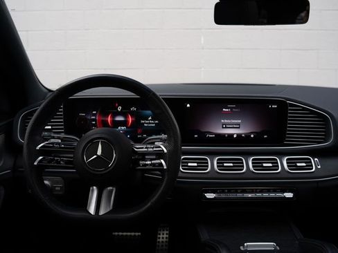 Used 2024 Mercedes-Benz GLS 450 4MATIC image 22